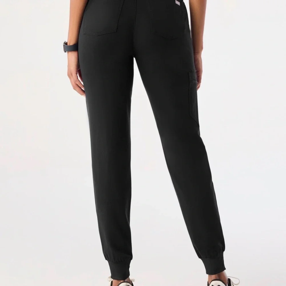 Women’s FIGS Zamora Jogger Scrub Pants - Picture 5 of 5
